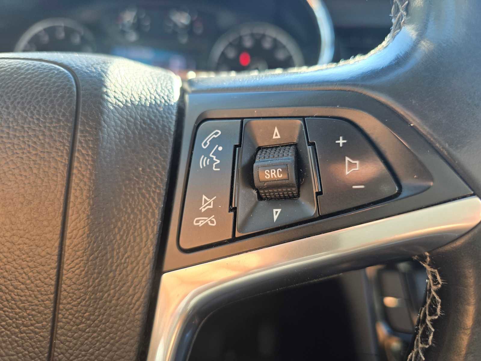 Used 2022 Buick Encore Preferred w/ Safety Package image 30