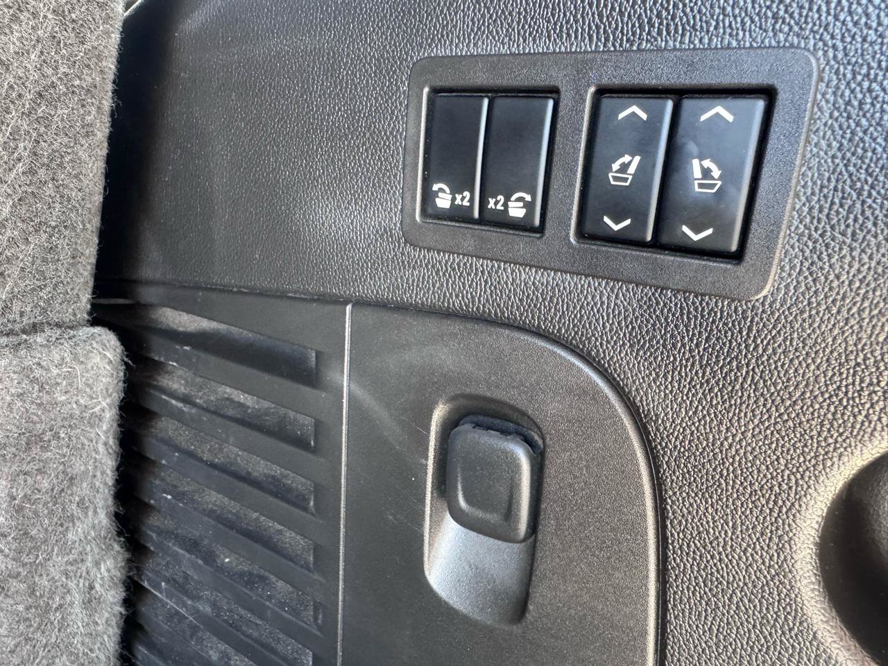 Used 2015 Cadillac Escalade Premium RWD image 53