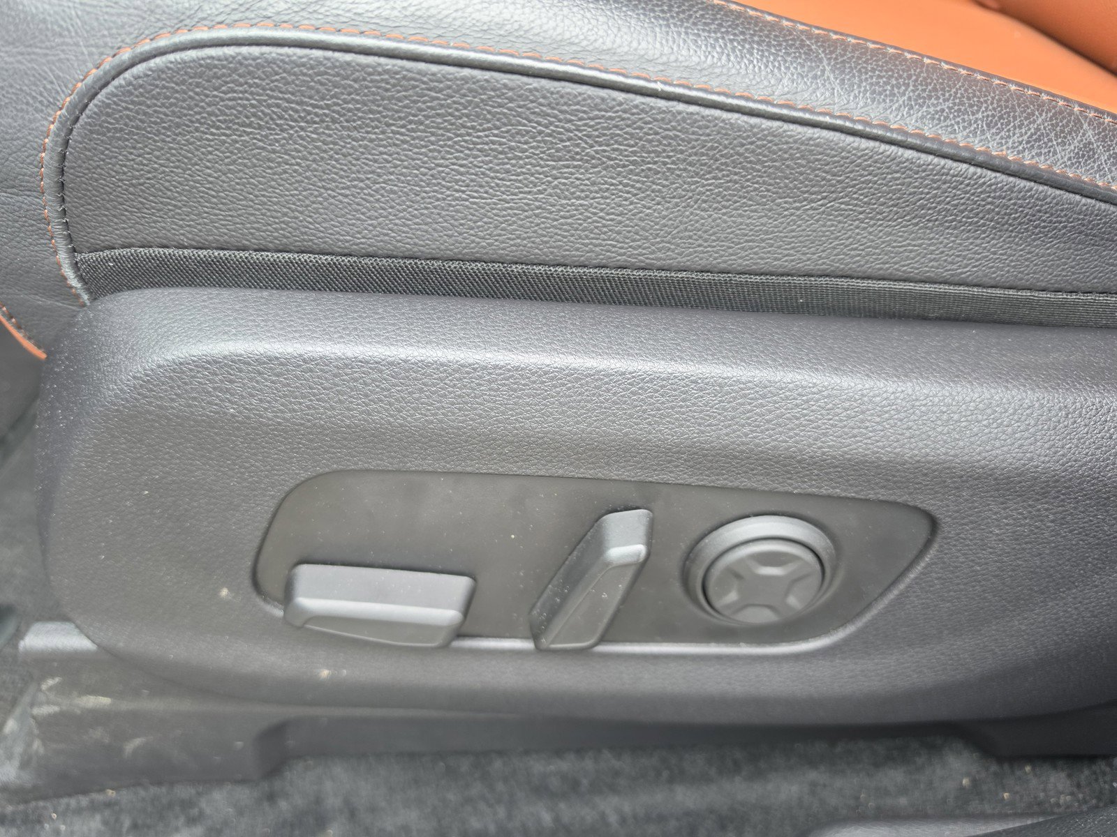 Used 2024 Kia Carnival SX Prestige FWD image 9