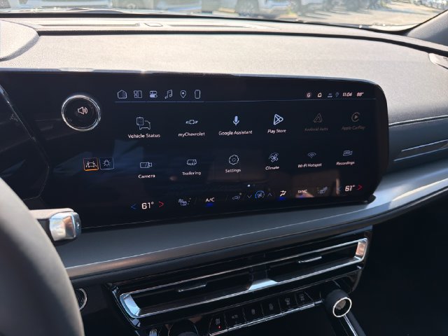 New 2027 Chevrolet Traverse LT w/ Sun and Wheel Package FWD image 26