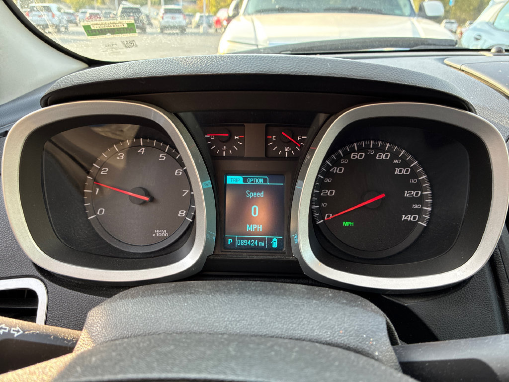 Used 2015 Chevrolet Equinox LS FWD image 9