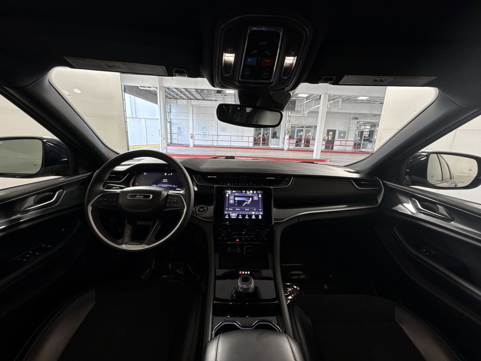 Used 2023 Jeep Grand Cherokee L Laredo image 22