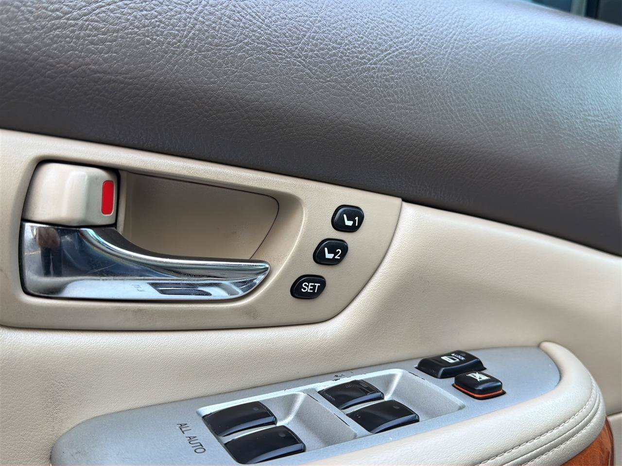 Used 2005 Lexus RX 330 AWD image 15