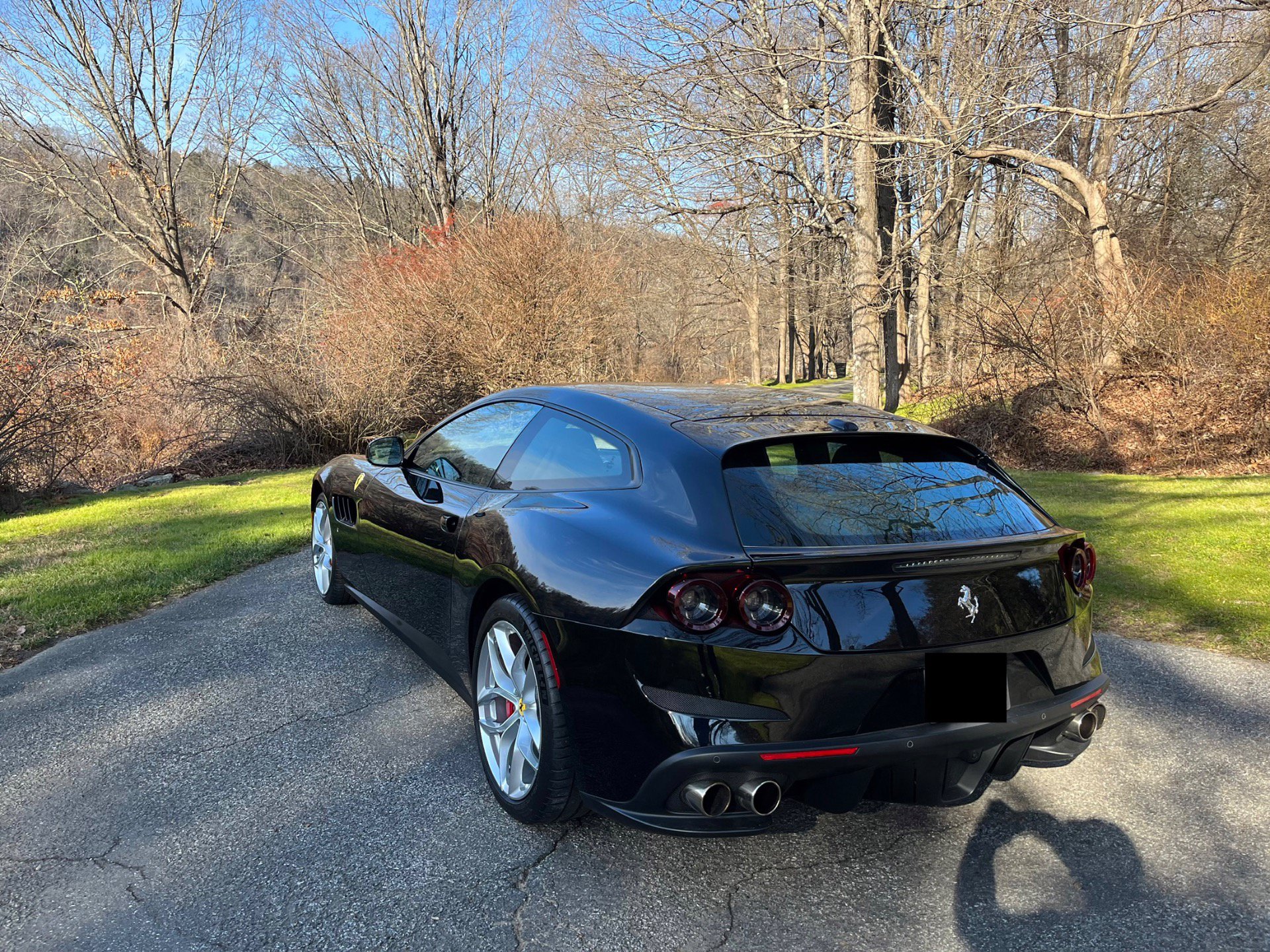 Used 2018 Ferrari GTC4Lusso T RWD image 6