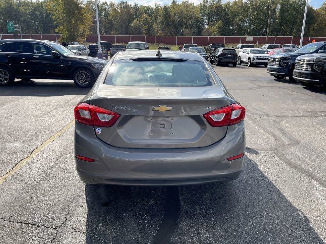 Used 2017 Chevrolet Cruze LT w/ Convenience Package FWD image 30