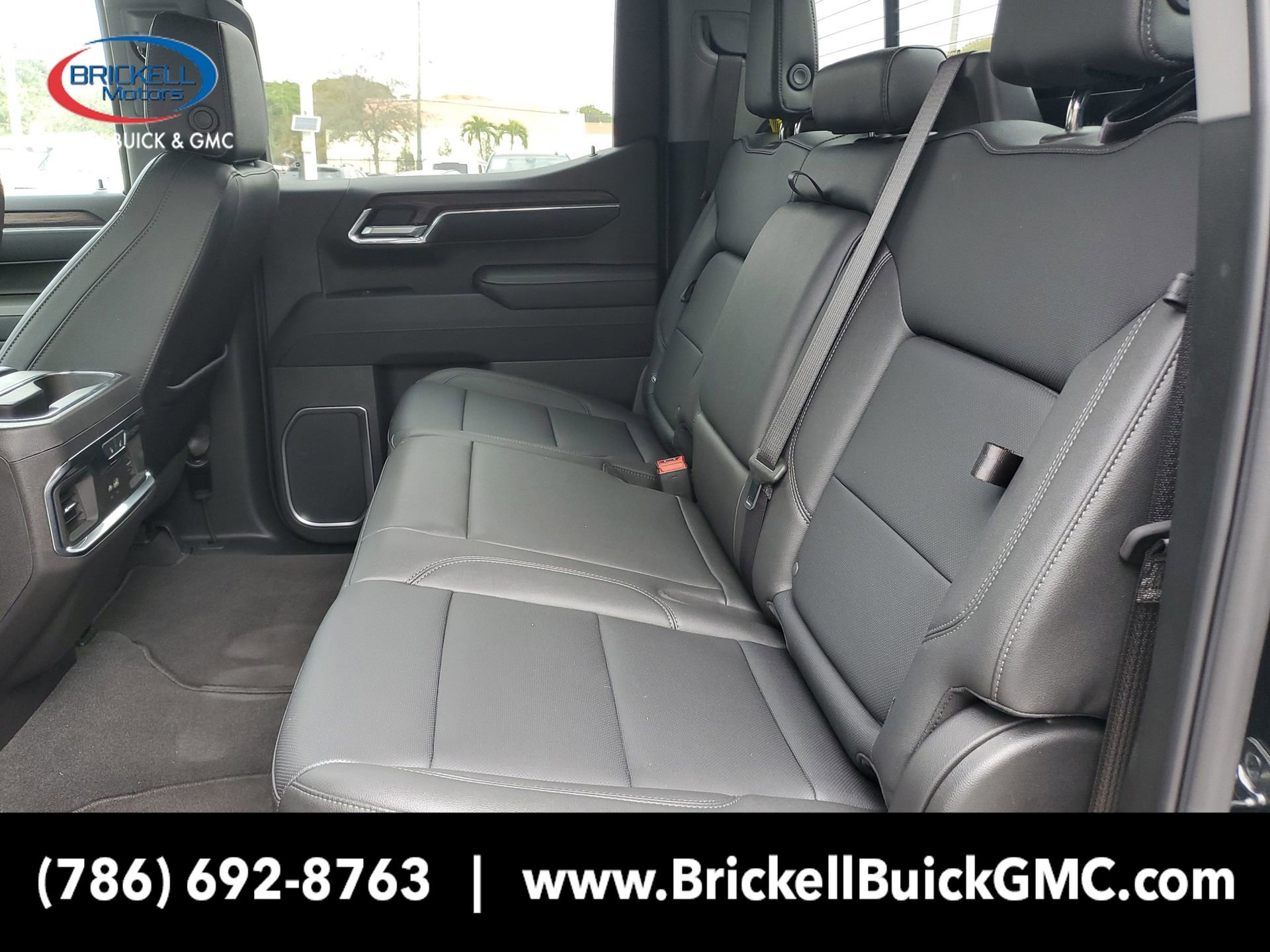 New 2025 GMC Sierra 1500 SLT w/ SLT Convenience Package image 11