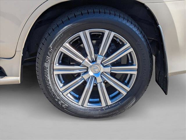 Used 2016 Lexus LX 570 4WD image 26
