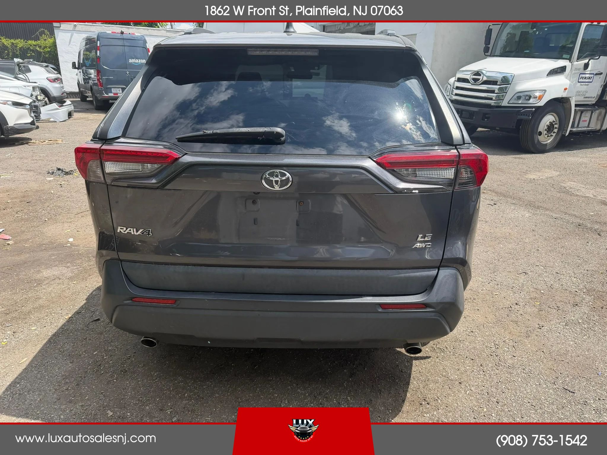 Used 2019 Toyota RAV4 LE w/ All Weather Liner Package AWD/4WD image 8