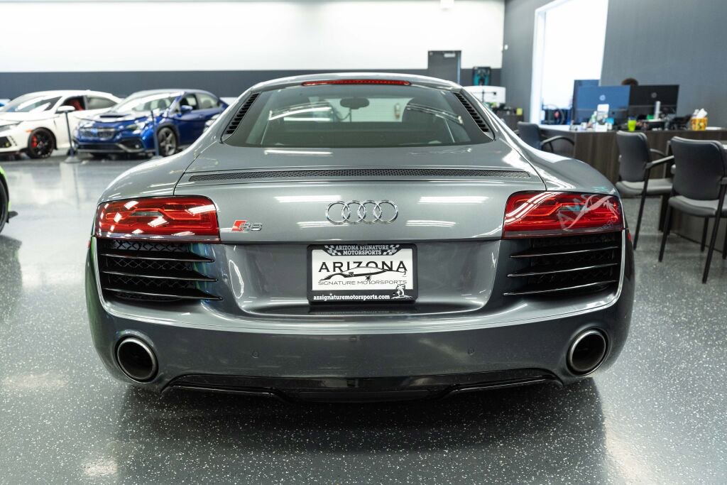 Used 2014 Audi R8 V8 w/ Convenience Package image 8