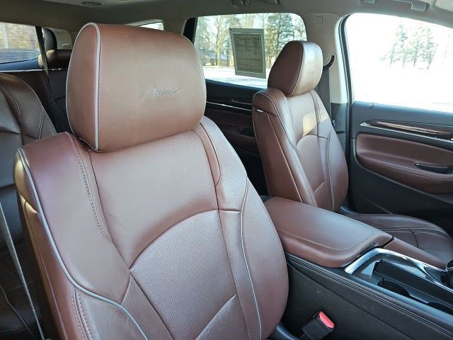 Used 2020 Buick Enclave Avenir w/ Avenir Technology Package AWD/4WD image 12