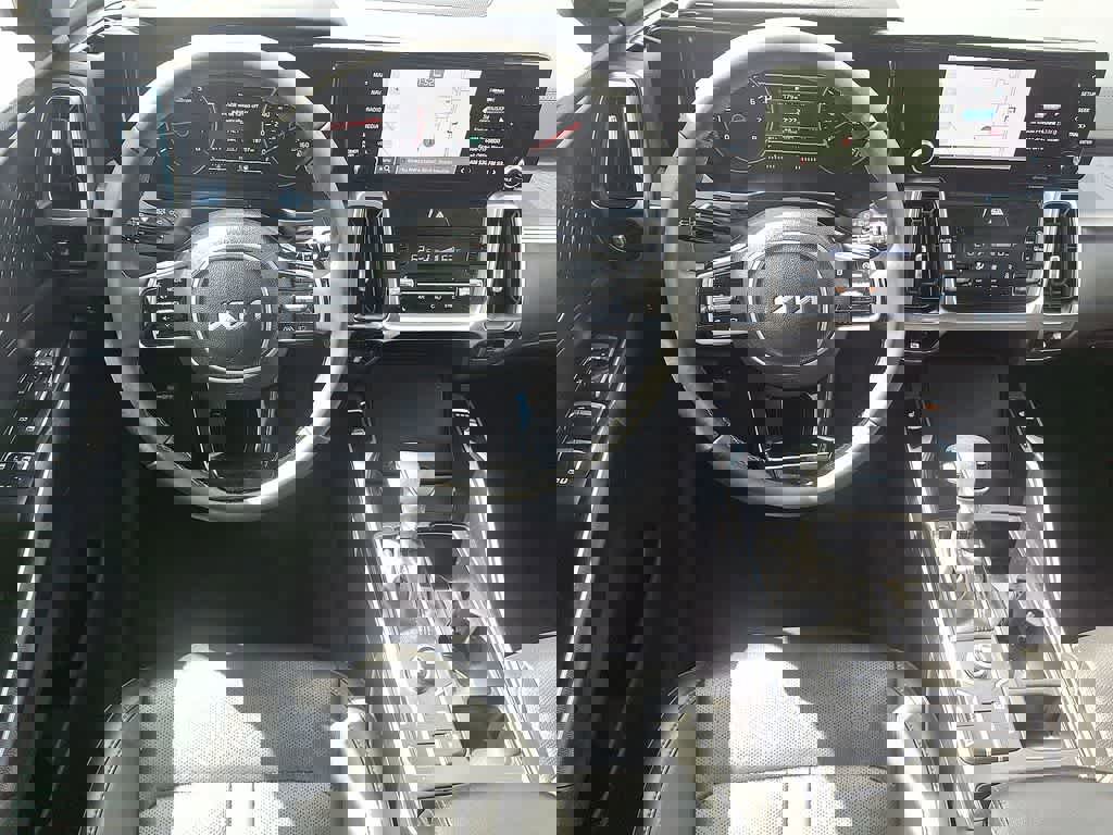 Used 2023 Kia Sorento S w/ Panoramic Sunroof Package image 21