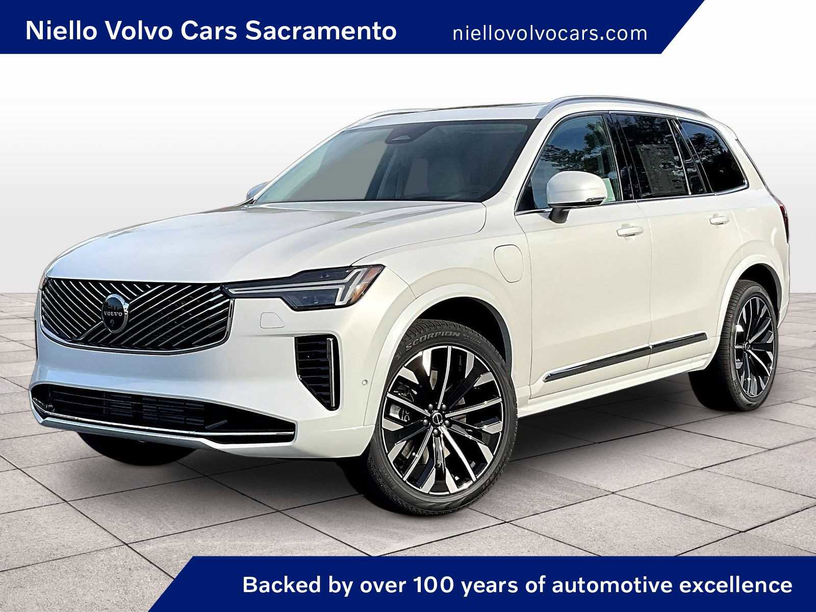 New 2026 Volvo XC90 T8 Ultra w/ Protection Package Premier