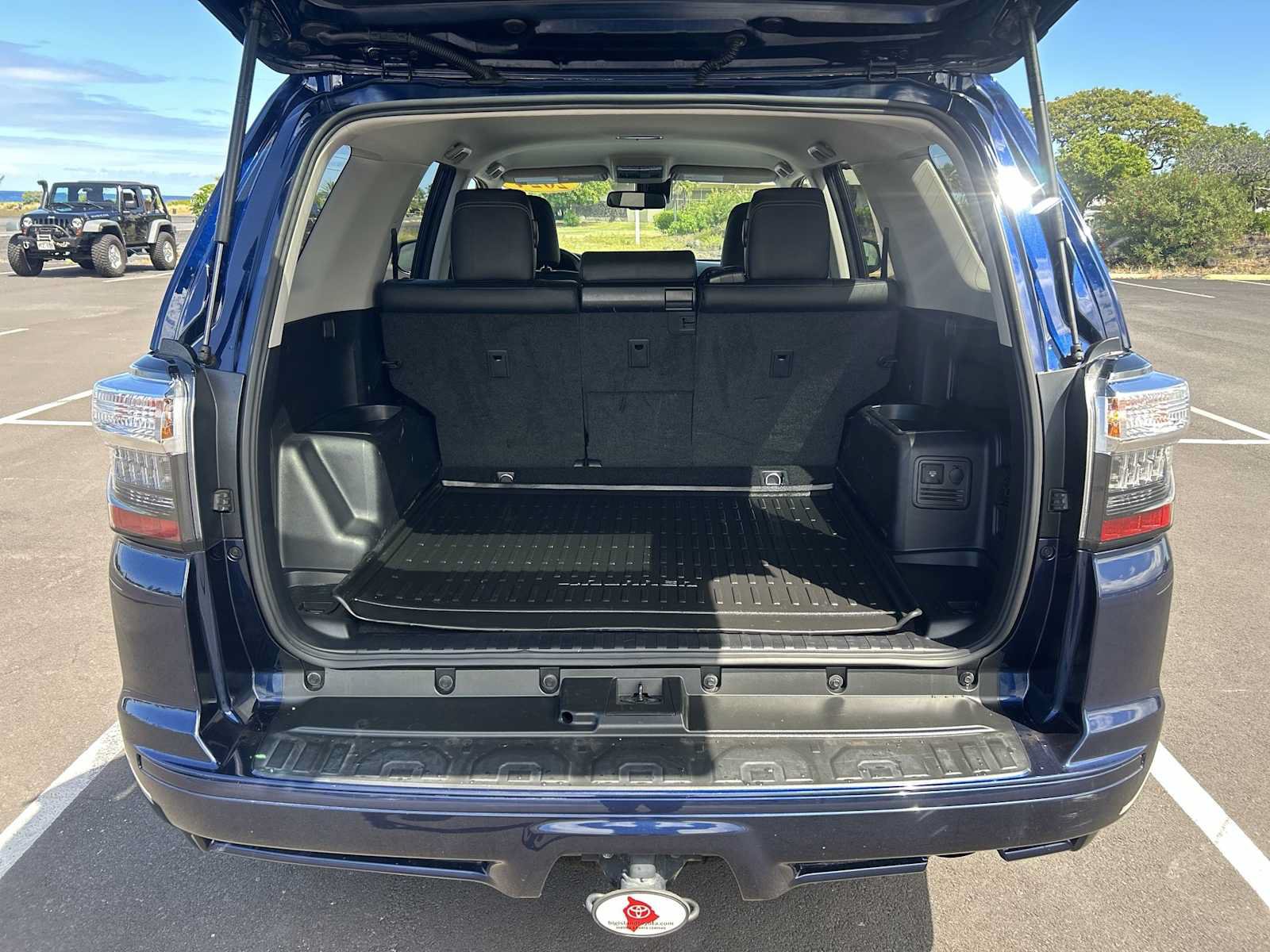Used 2024 Toyota 4Runner TRD Sport AWD/4WD image 19