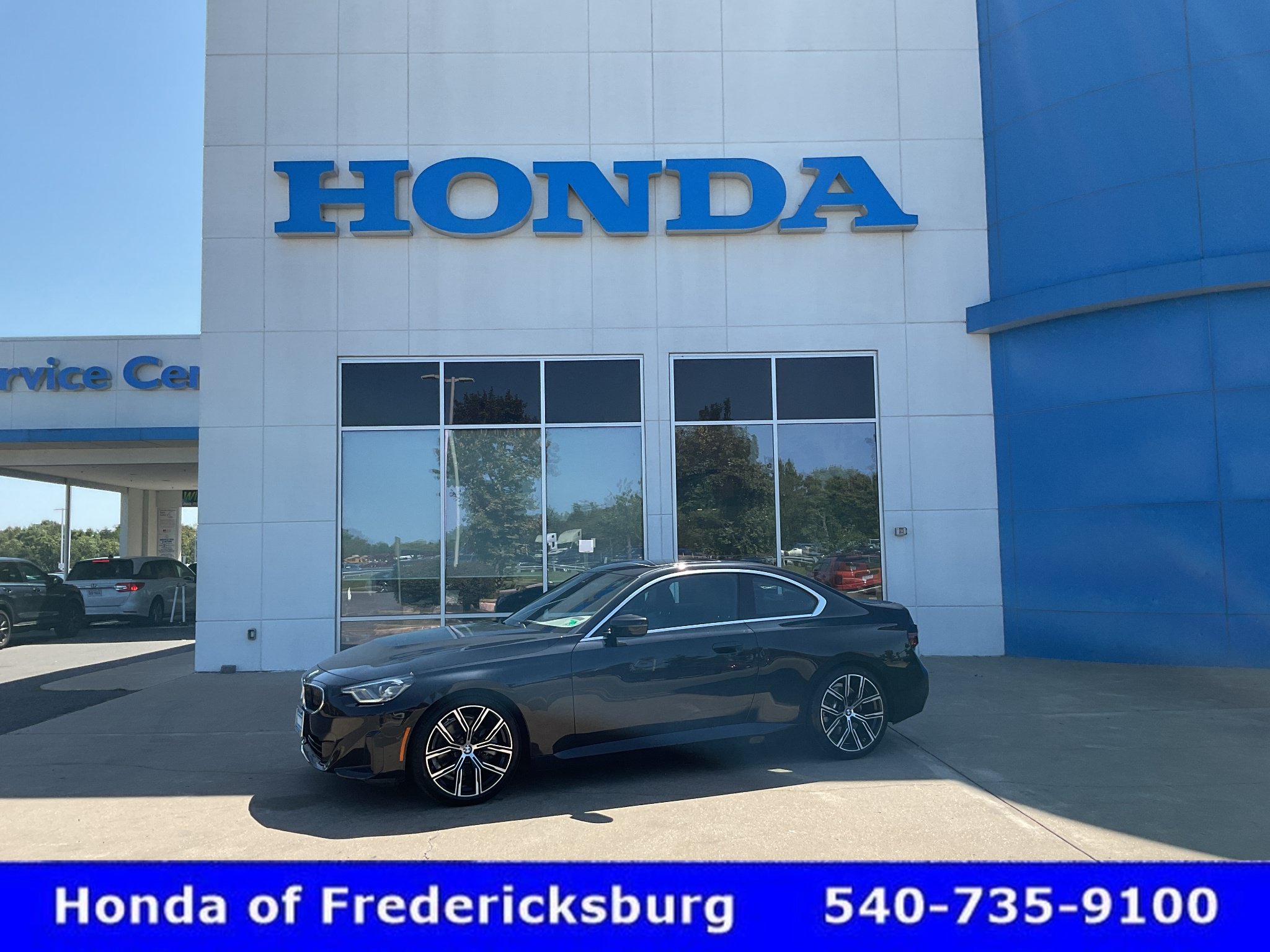 Used 2022 BMW 230i Coupe w/ Premium Package 2 RWD image 1