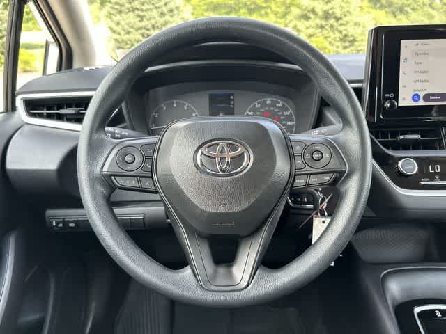 Used 2025 Toyota Corolla LE FWD image 7