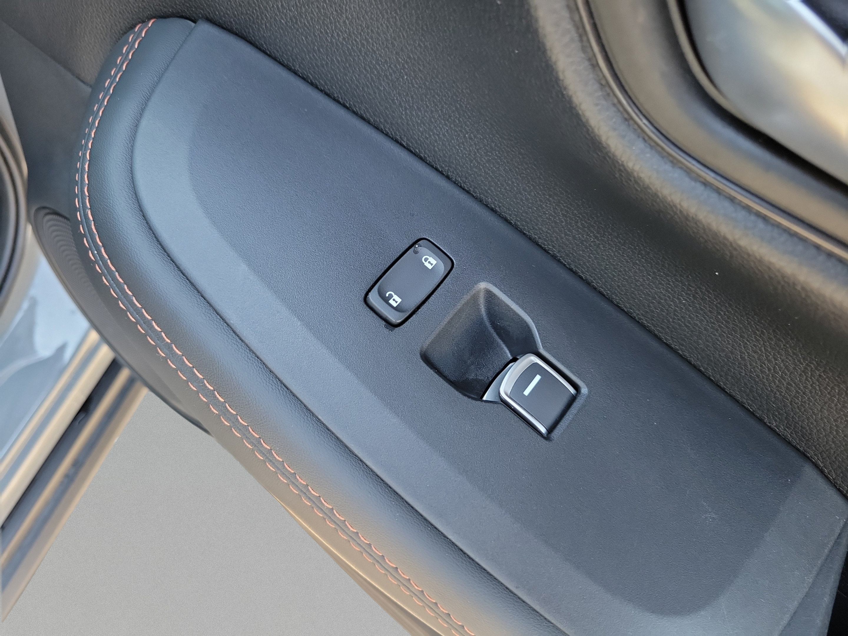 Certified 2025 Honda HR-V Sport image 20