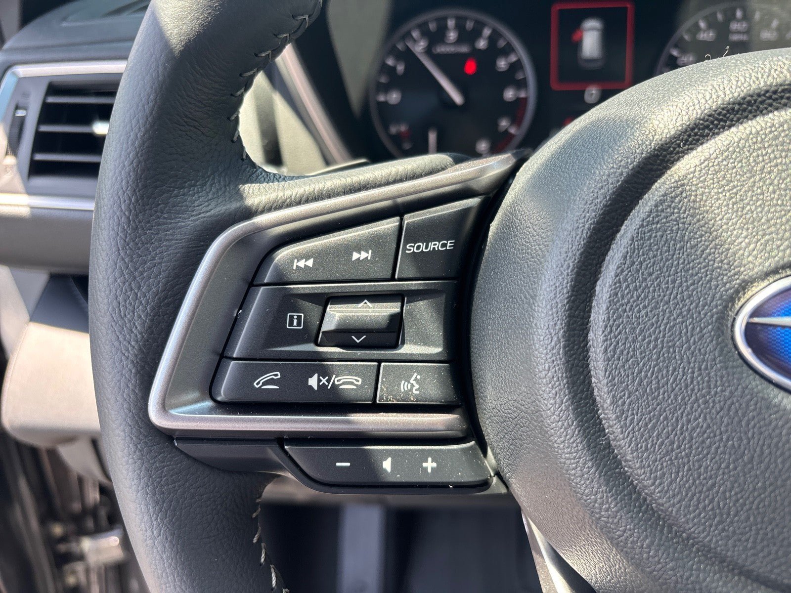 New 2026 Subaru Ascent Limited AWD/4WD image 17