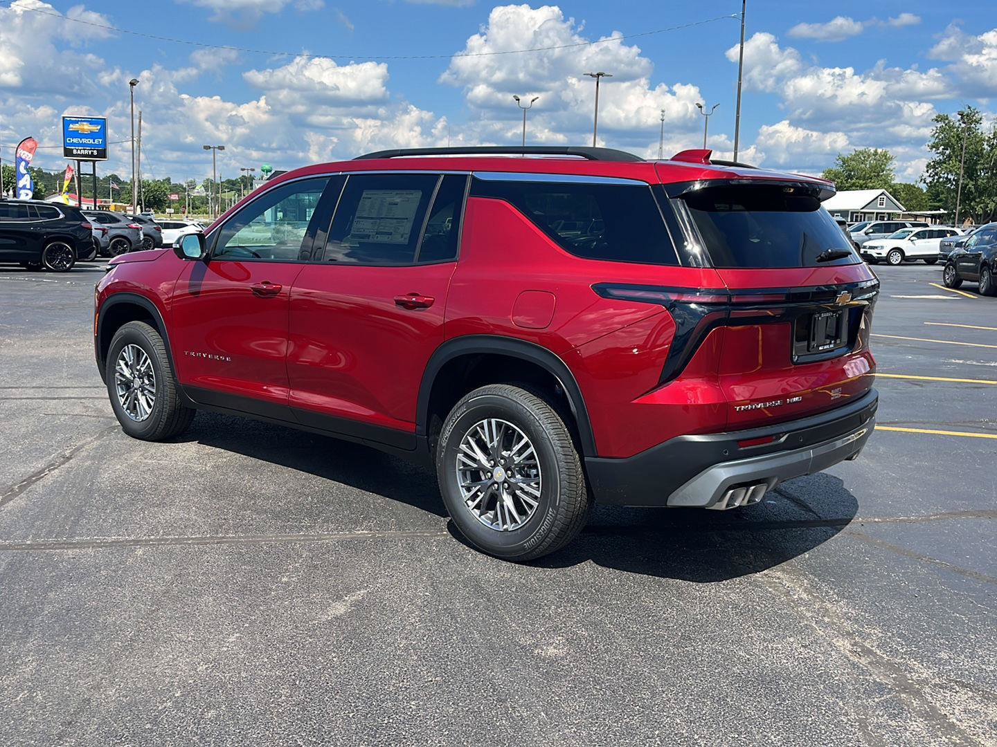 New 2026 Chevrolet Traverse LT w/ Driver Confidence Package AWD/4WD image 3