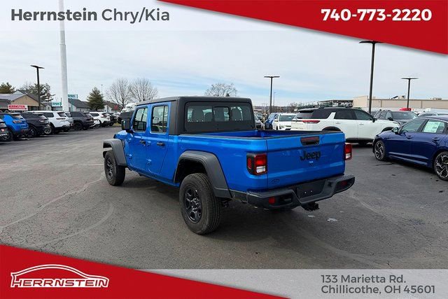 Used 2024 Jeep Gladiator Sport AWD/4WD image 5