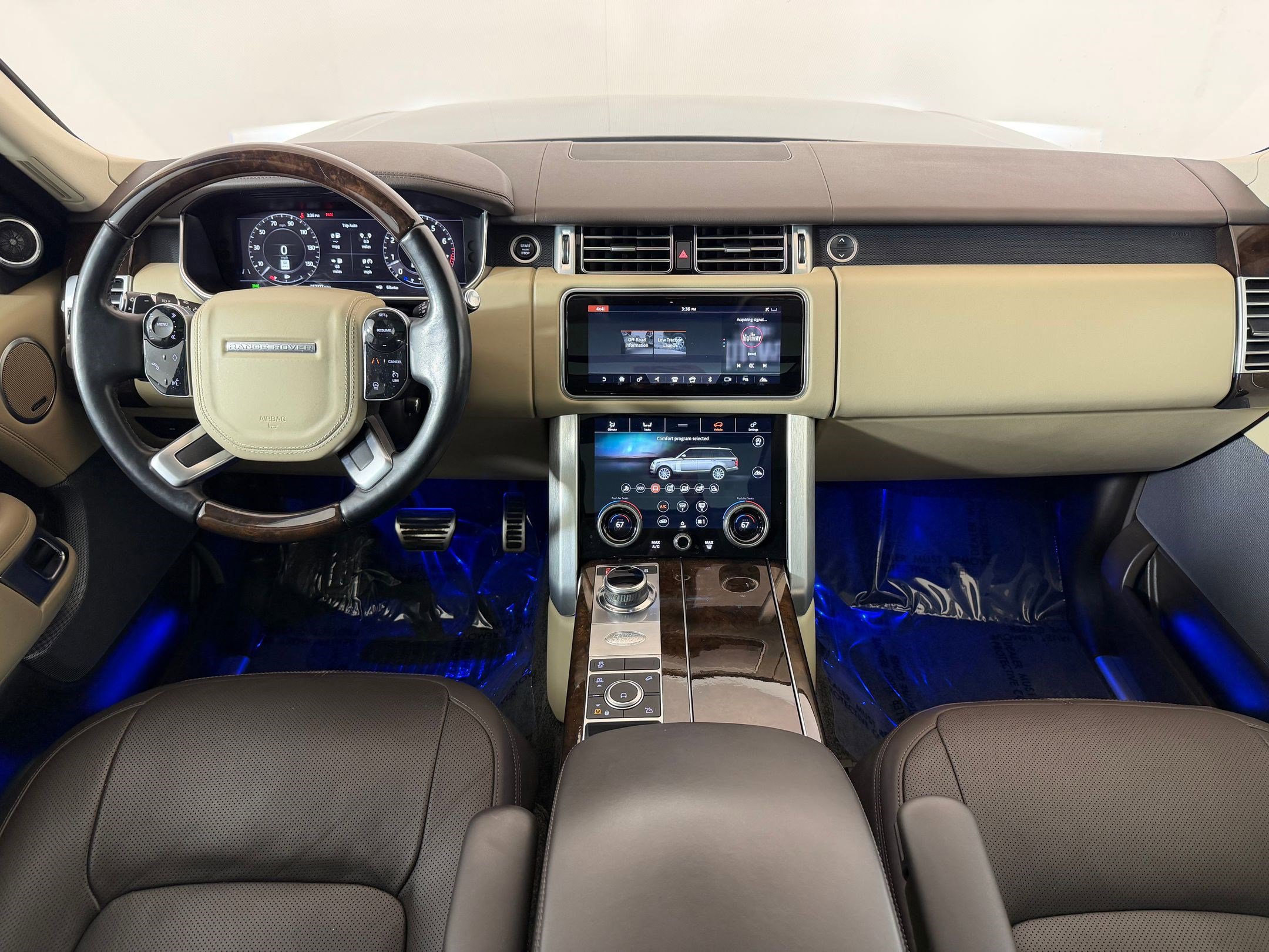 Used 2022 Land Rover Range Rover Westminster Edition image 16