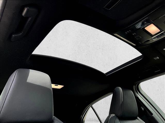 Used 2020 Lexus UX 200 w/ Premium Package image 17