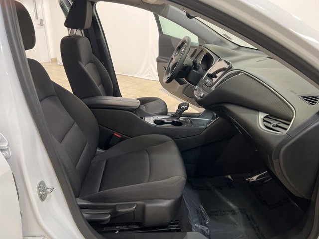 Used 2022 Chevrolet Malibu LT image 15