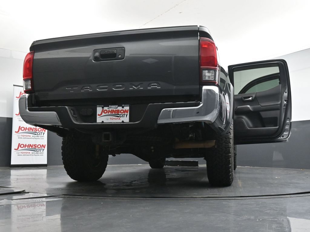 Used 2019 Toyota Tacoma TRD Off-Road AWD/4WD image 45