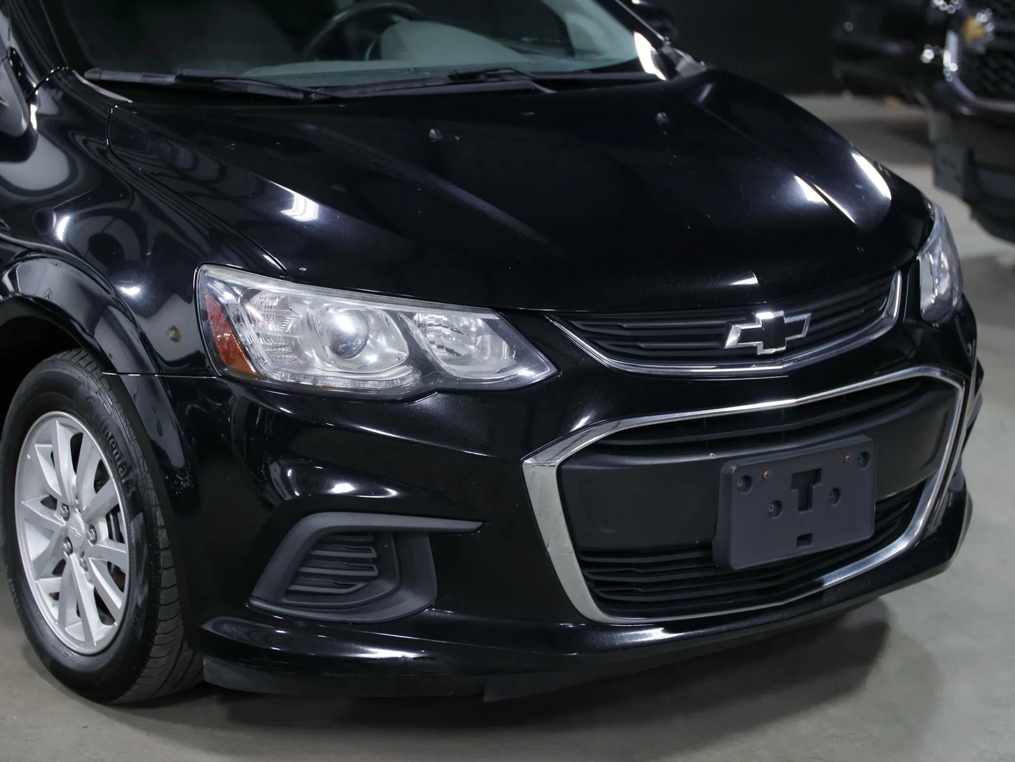 Used 2018 Chevrolet Sonic LT image 2