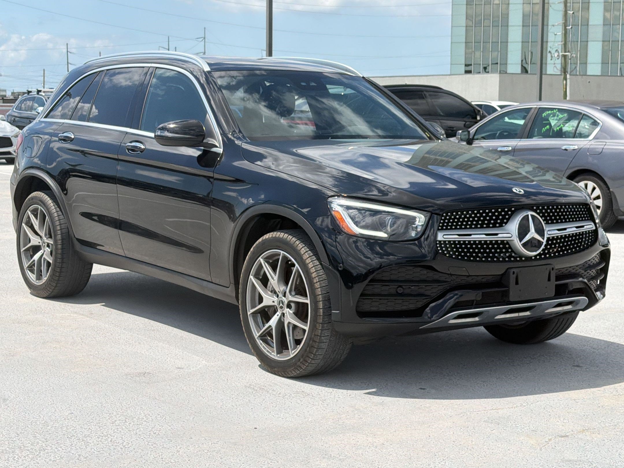 Used 2022 Mercedes-Benz GLC 300 4MATIC image 7