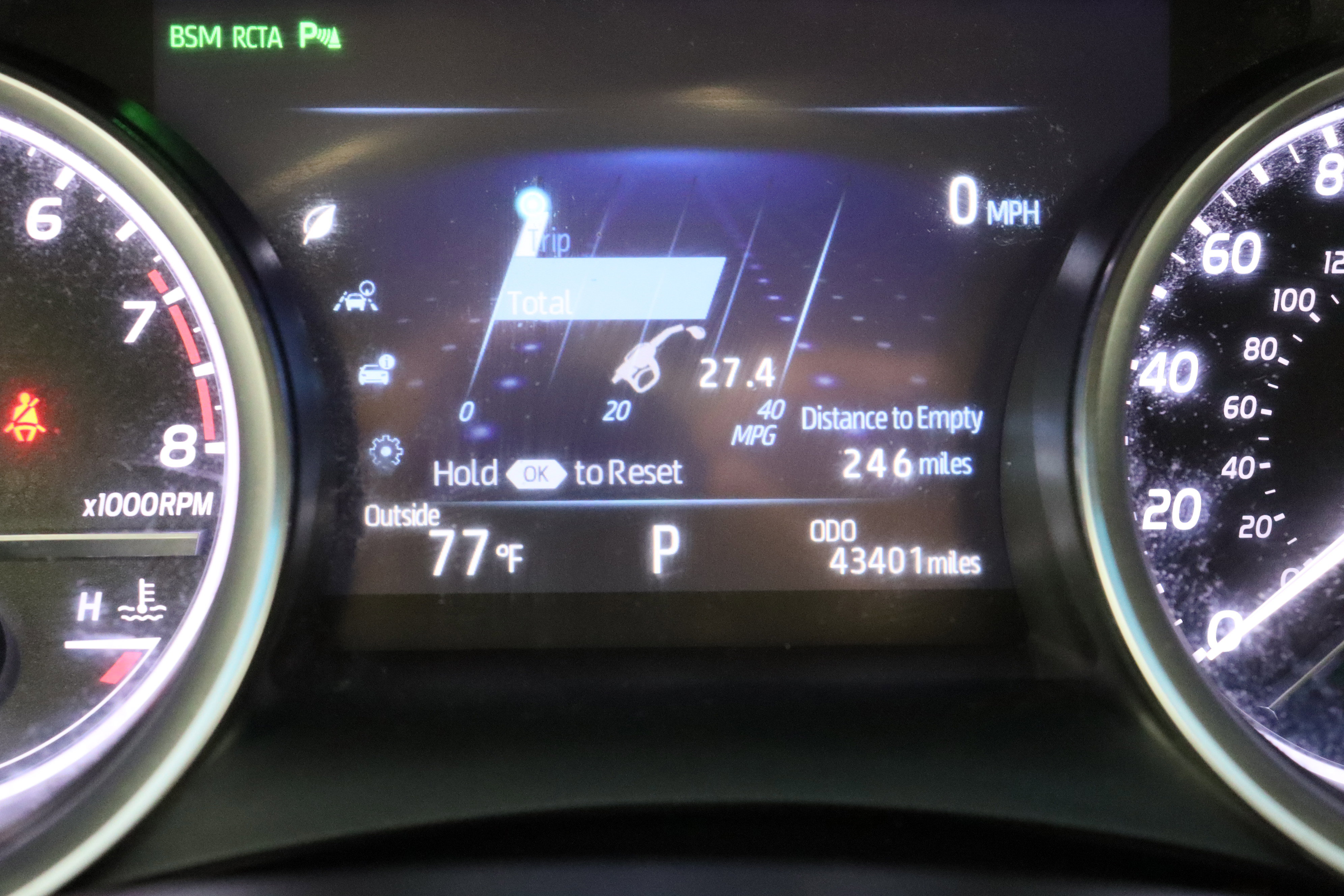 Certified 2018 Toyota Camry XLE image 41