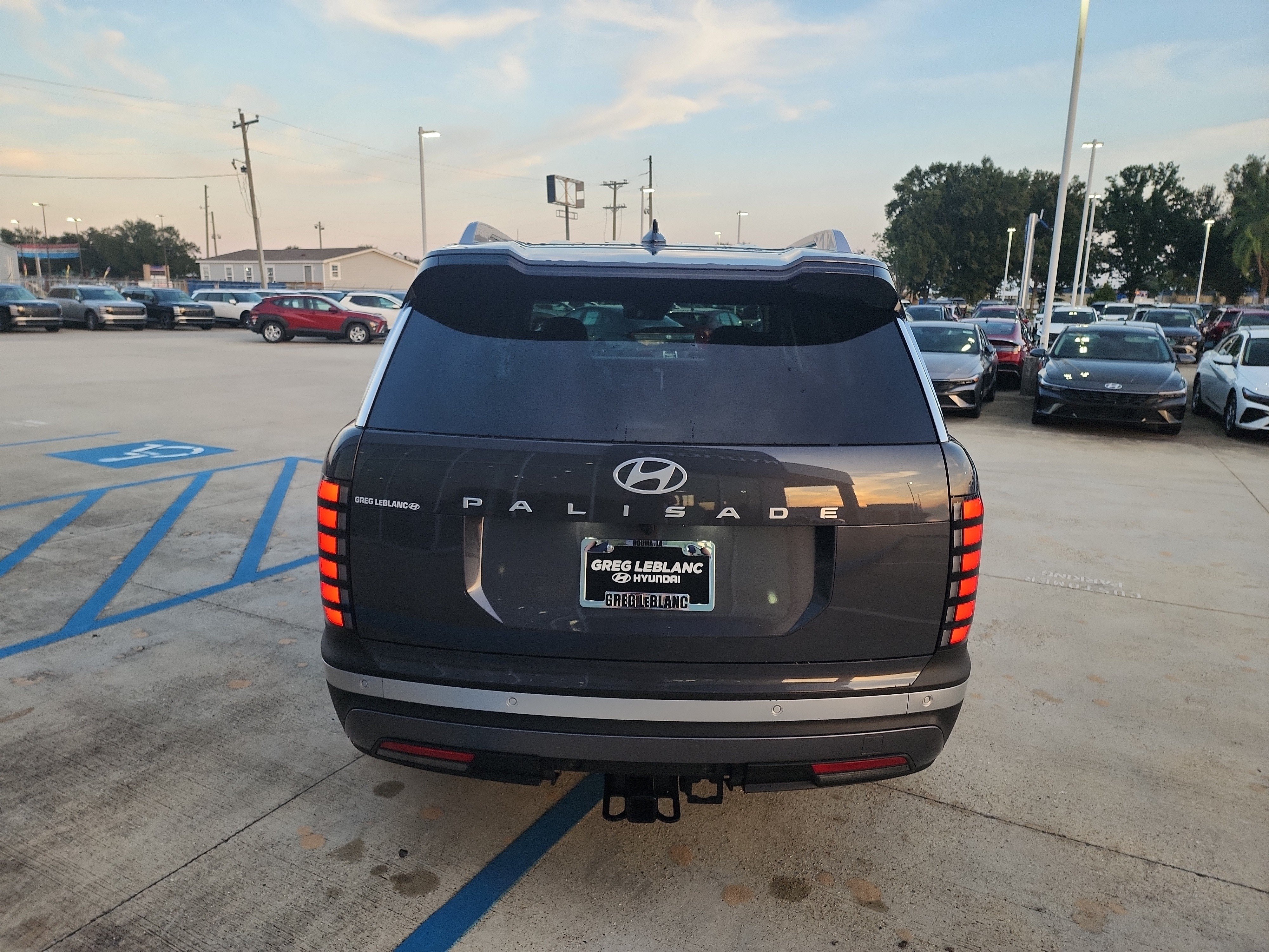 New 2027 Hyundai Palisade SEL FWD image 6