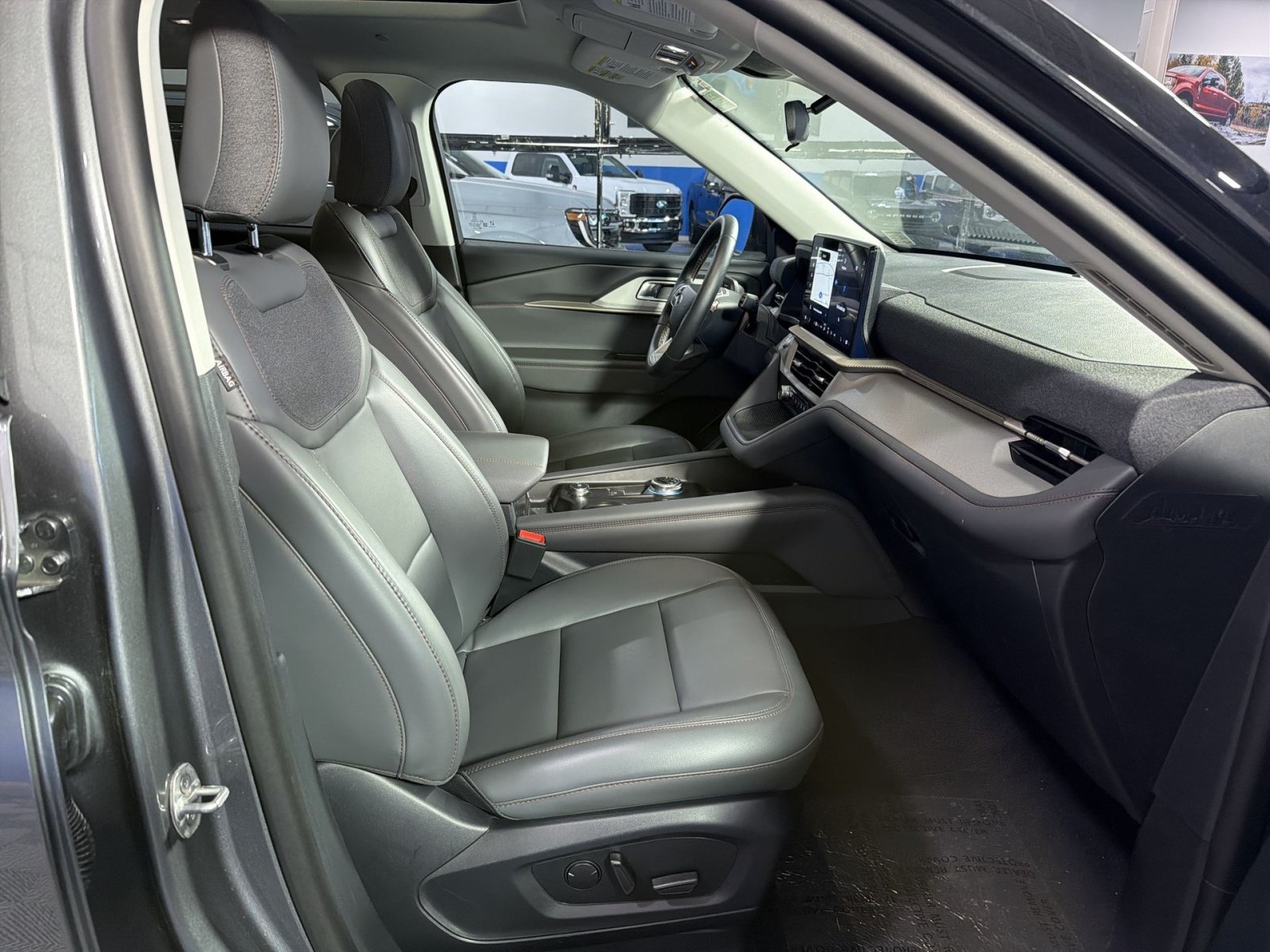 New 2026 Ford Explorer Active w/ Active Comfort Package AWD/4WD image 25