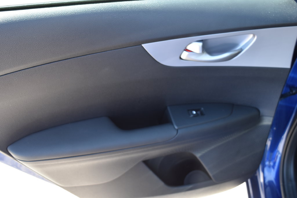 Used 2024 Kia Forte LXS FWD image 11