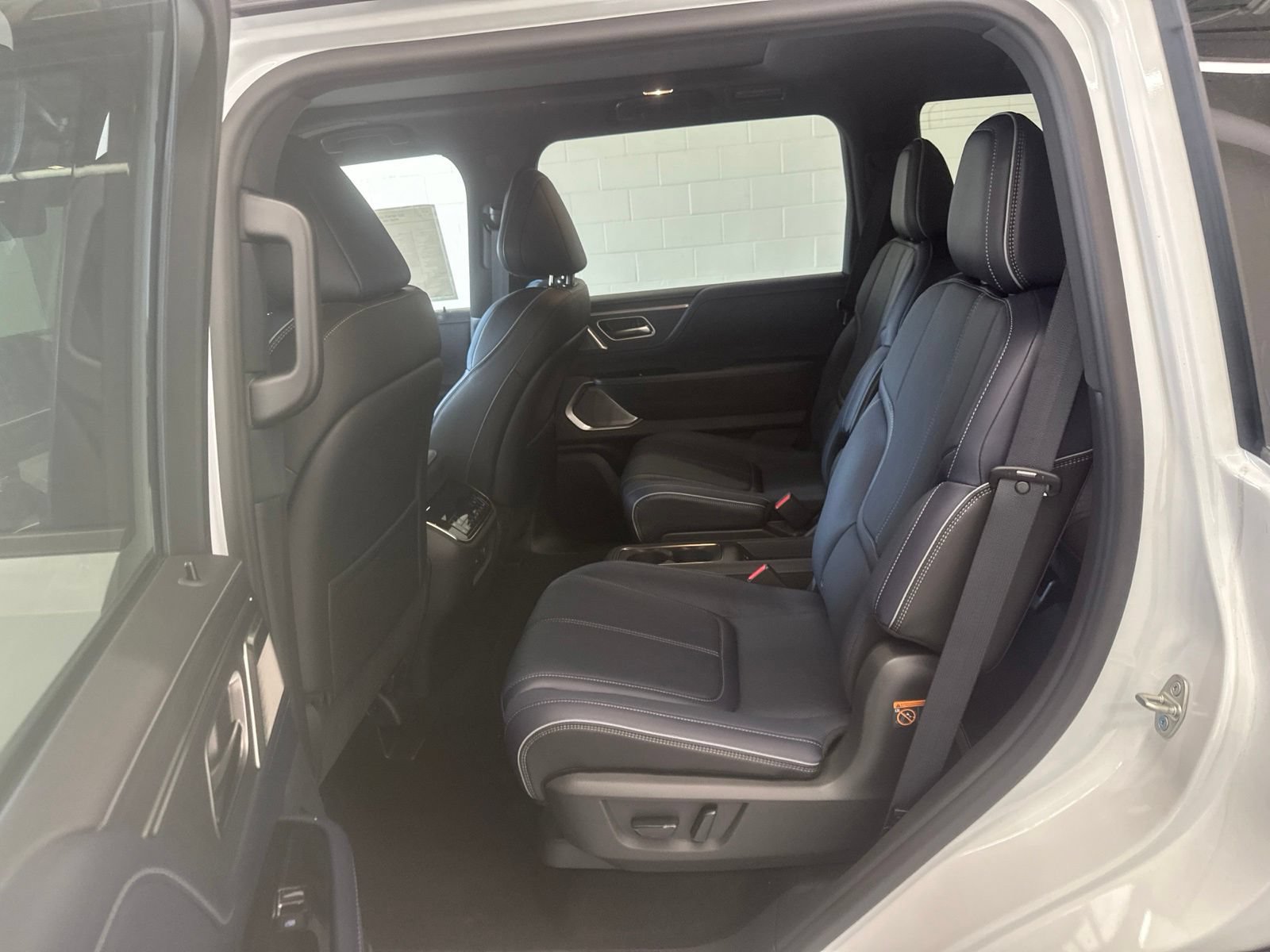 New 2027 INFINITI QX80 Sensory w/ Sport Exterior Package AWD/4WD image 10