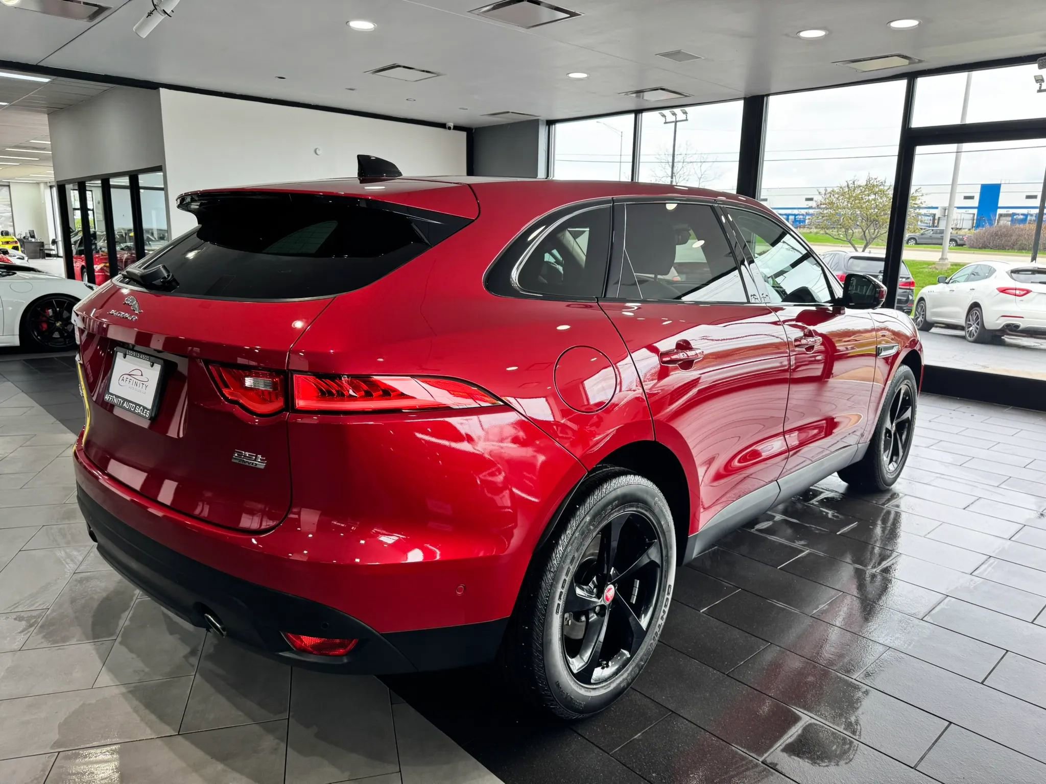 Used 2020 Jaguar F-PACE Prestige AWD/4WD image 5
