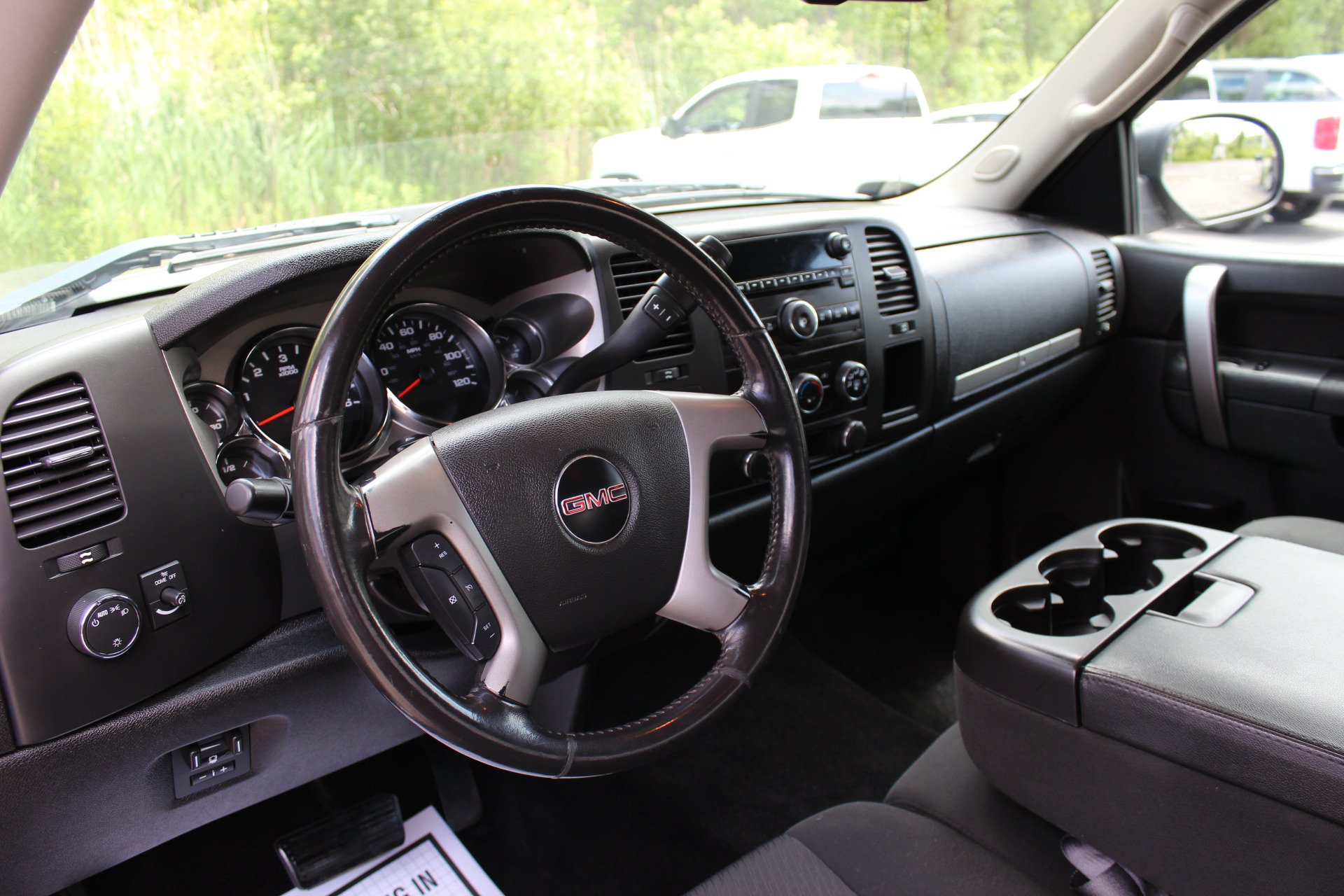 Used 2012 GMC Sierra 2500 SLE w/ Snow Plow Prep Package AWD/4WD image 18