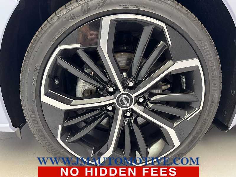 Used 2024 Nissan Altima 2.5 SR w/ SR Premium Package AWD/4WD image 9