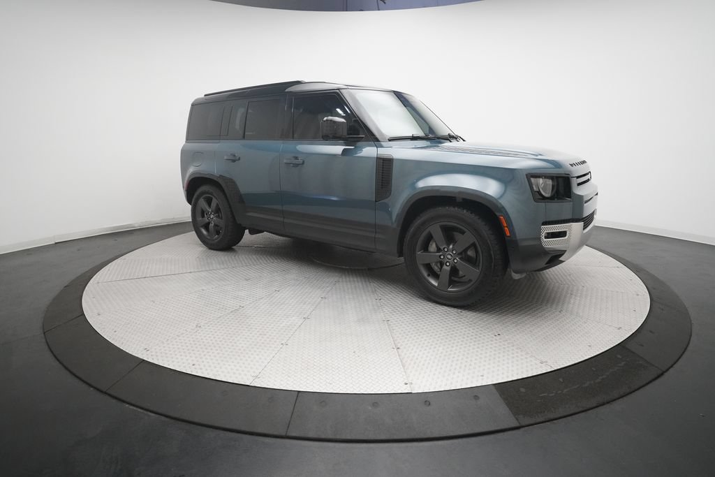 Used 2025 Land Rover Defender 110 S AWD/4WD image 35