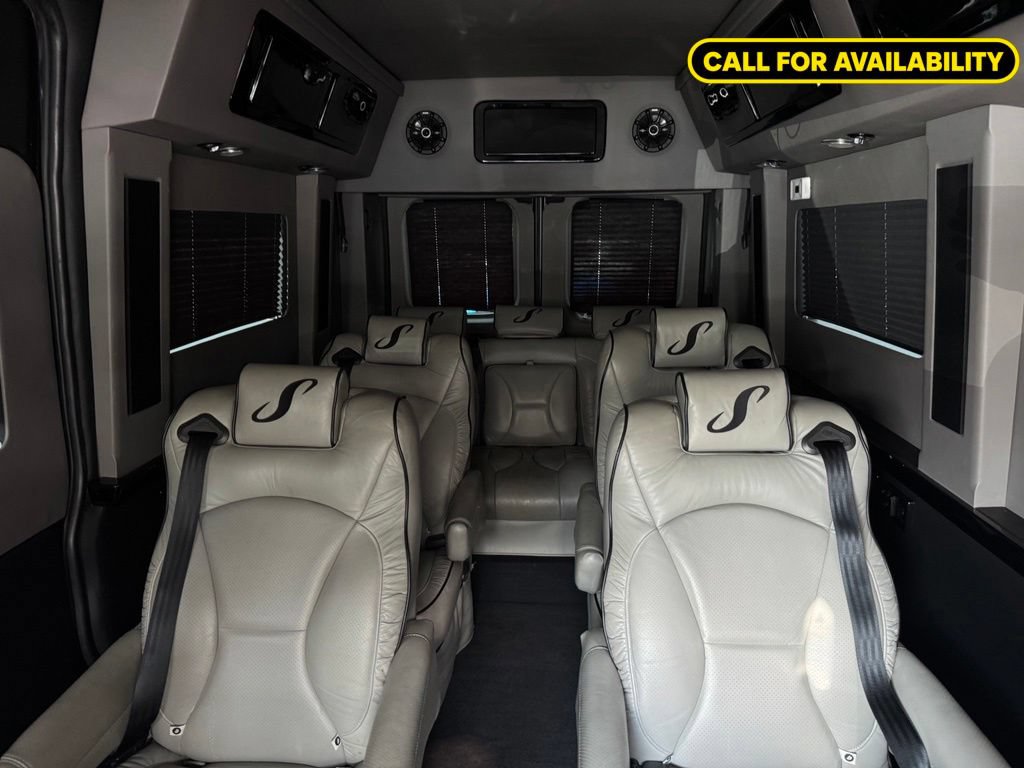 Used 2015 RAM ProMaster 2500 w/ Premium Appearance Group FWD image 2