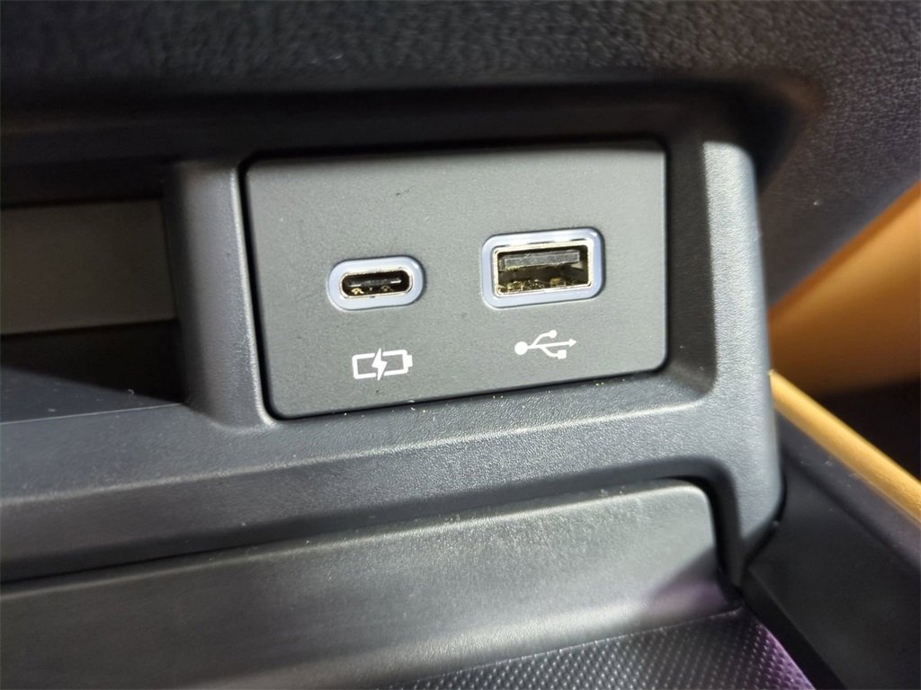 Used 2025 Lexus NX 350h AWD w/ Premium Package image 28