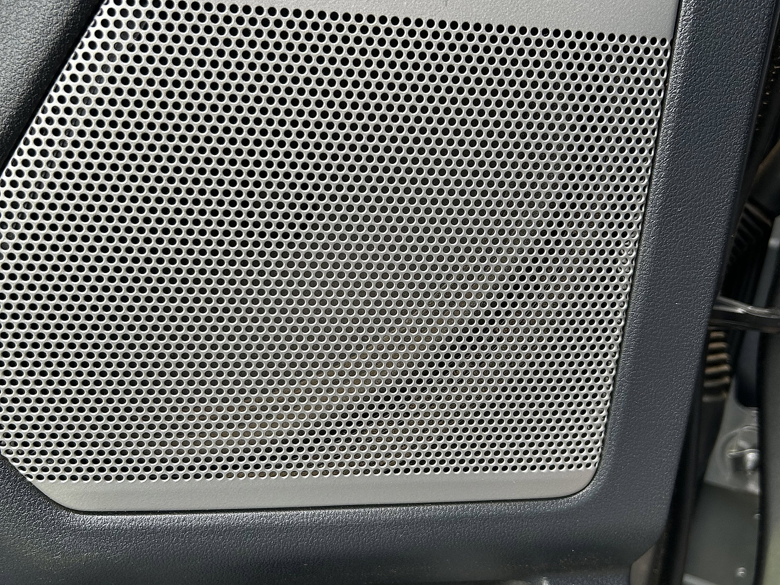 Used 2023 Ford F250 Lariat w/ Sport Appearance Package image 11