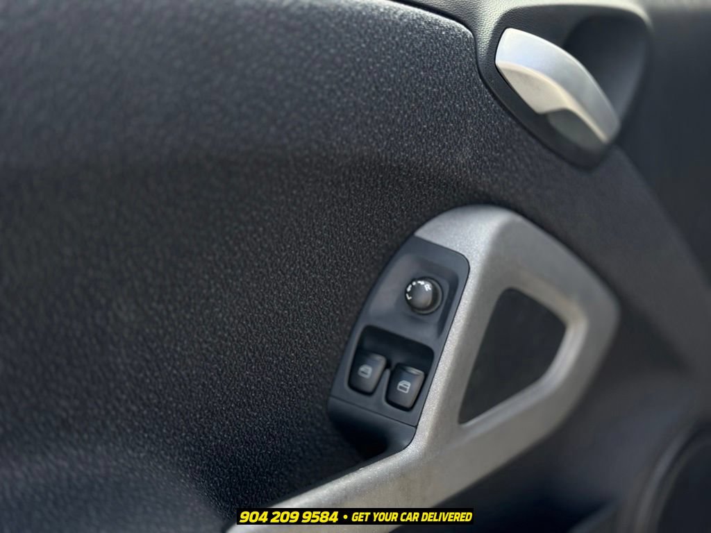 Used 2008 smart fortwo Coupe RWD image 11