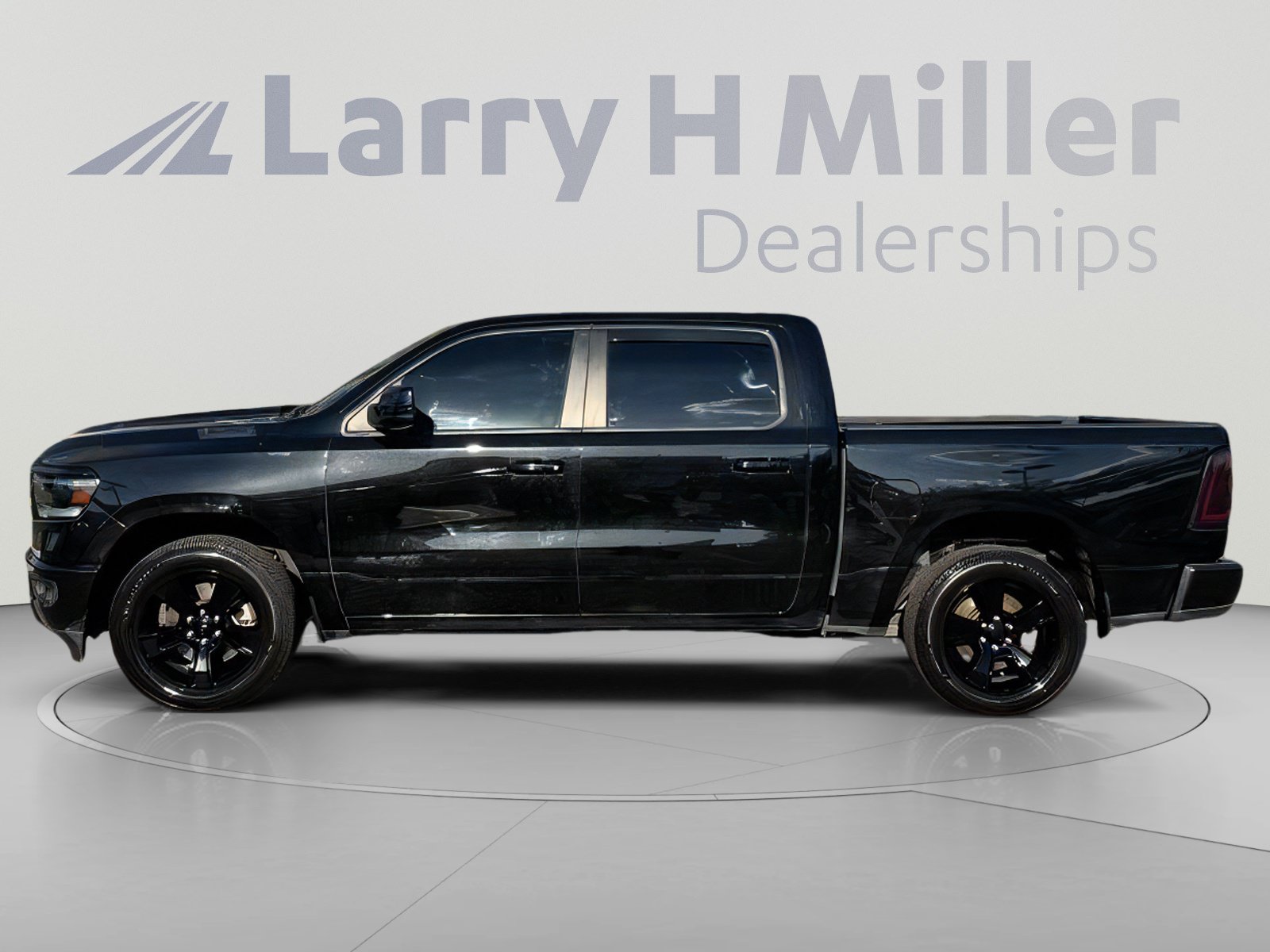 Used 2023 RAM 1500 Big Horn AWD/4WD image 2