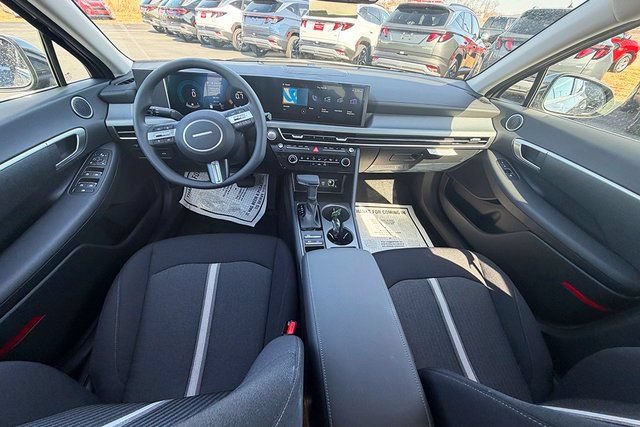 New 2026 Hyundai Sonata SE FWD image 12