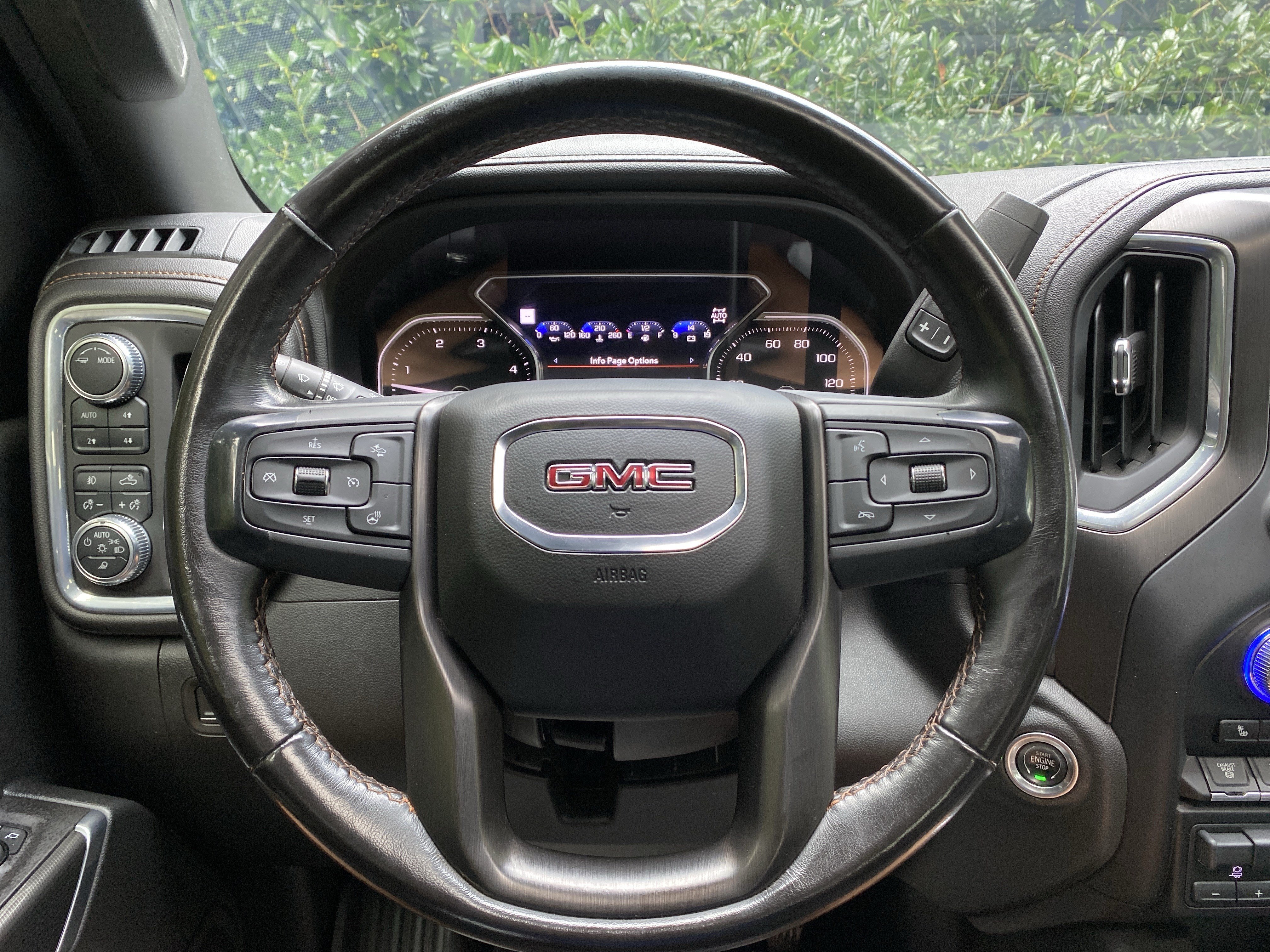 Used 2021 GMC Sierra 2500 AT4 w/ AT4 Premium Plus Package AWD/4WD image 19