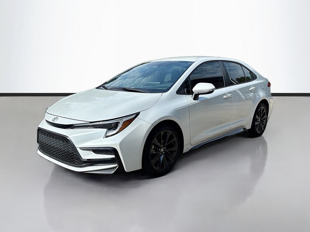 Used 2023 Toyota Corolla SE FWD image 3