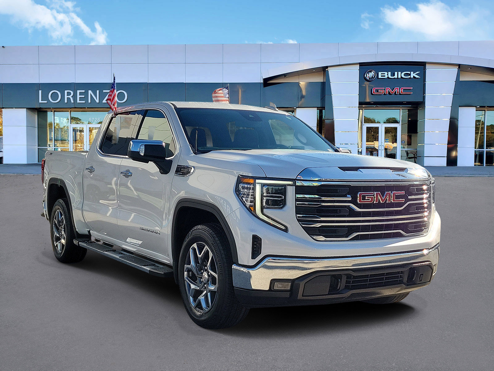 Used 2023 GMC Sierra 1500 SLT w/ SLT Premium Package image 3