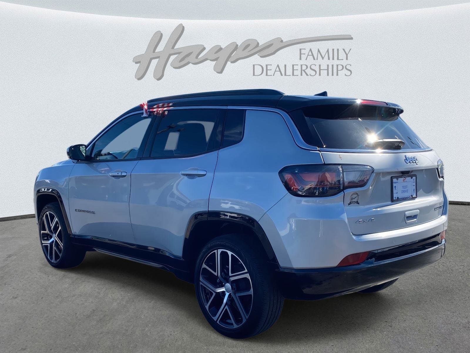 Used 2024 Jeep Compass Limited w/ Elite Group image 16