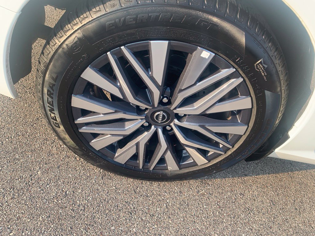 Used 2025 Nissan Altima 2.5 SV FWD image 22