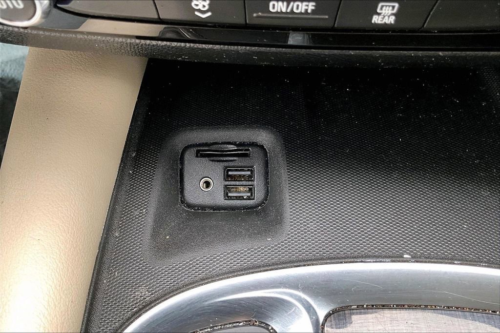 Used 2020 Buick Enclave Essence FWD image 33